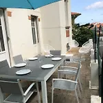 Ambassade De Bourgogne Hotel *