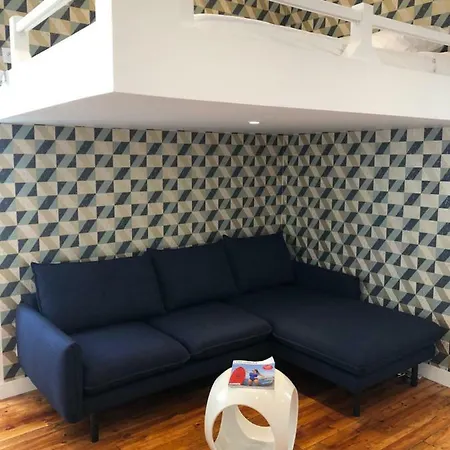 Ambassade De Bourgogne Hotel *